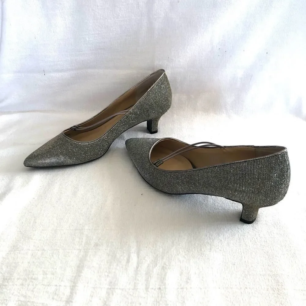 J.Renee Idenah womens pointed toe pump size 9M